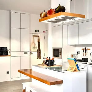 Apartment Cristalia,roof Terrace In Center, Garage, Netflix 75inch Tv, Funchal (Madeira)